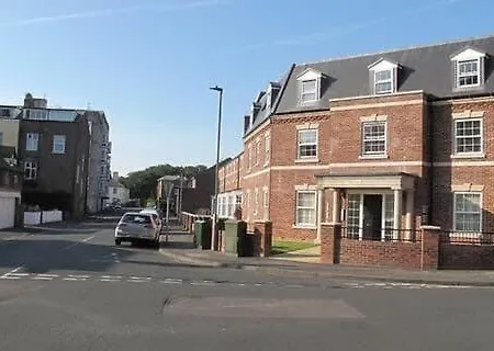 Holiday home Seaside View - Sunny Bright Two Bedroom - Lift Inside Filey