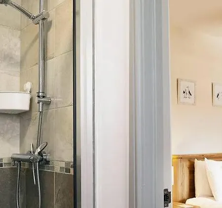 アパート Seaside View - Sunny Bright Two Bedroom - Lift Inside